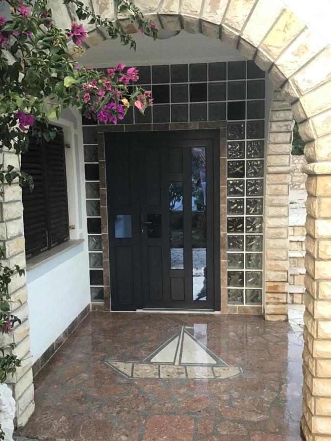 Apartmani Misic Ždrelac Εξωτερικό φωτογραφία