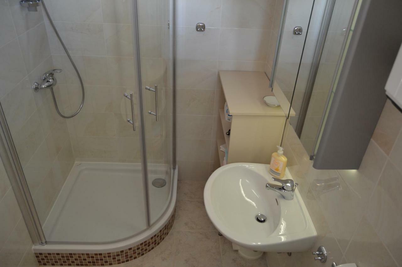 Apartmani Misic Ždrelac Εξωτερικό φωτογραφία